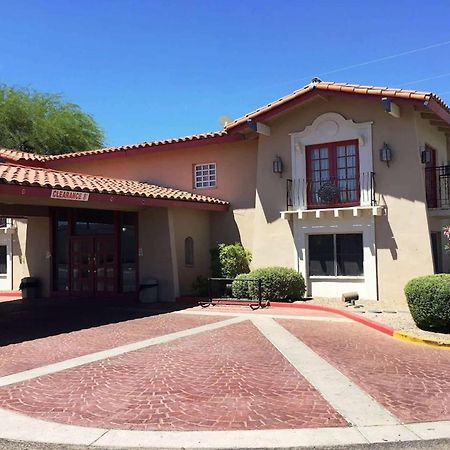 Days Inn By Wyndham Tucson City Center Exteriör bild