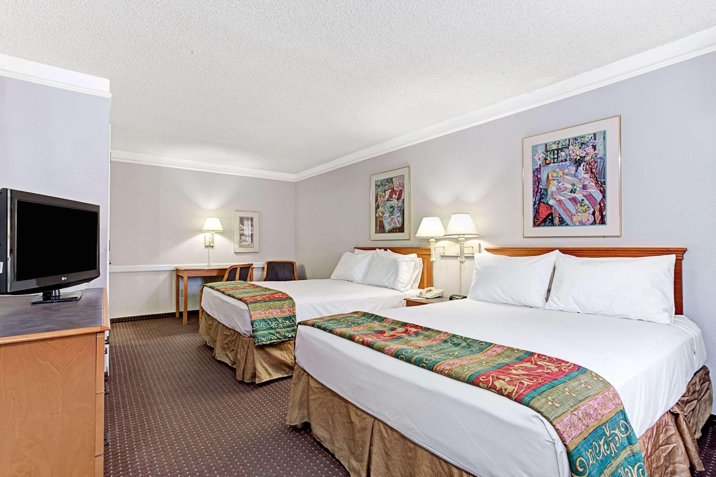 Days Inn By Wyndham Tucson City Center Exteriör bild